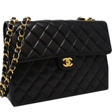 CHANEL Classic Jumbo Flap