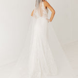 OUI The Label One Tier Veil, side view showing raw cut tulle edge